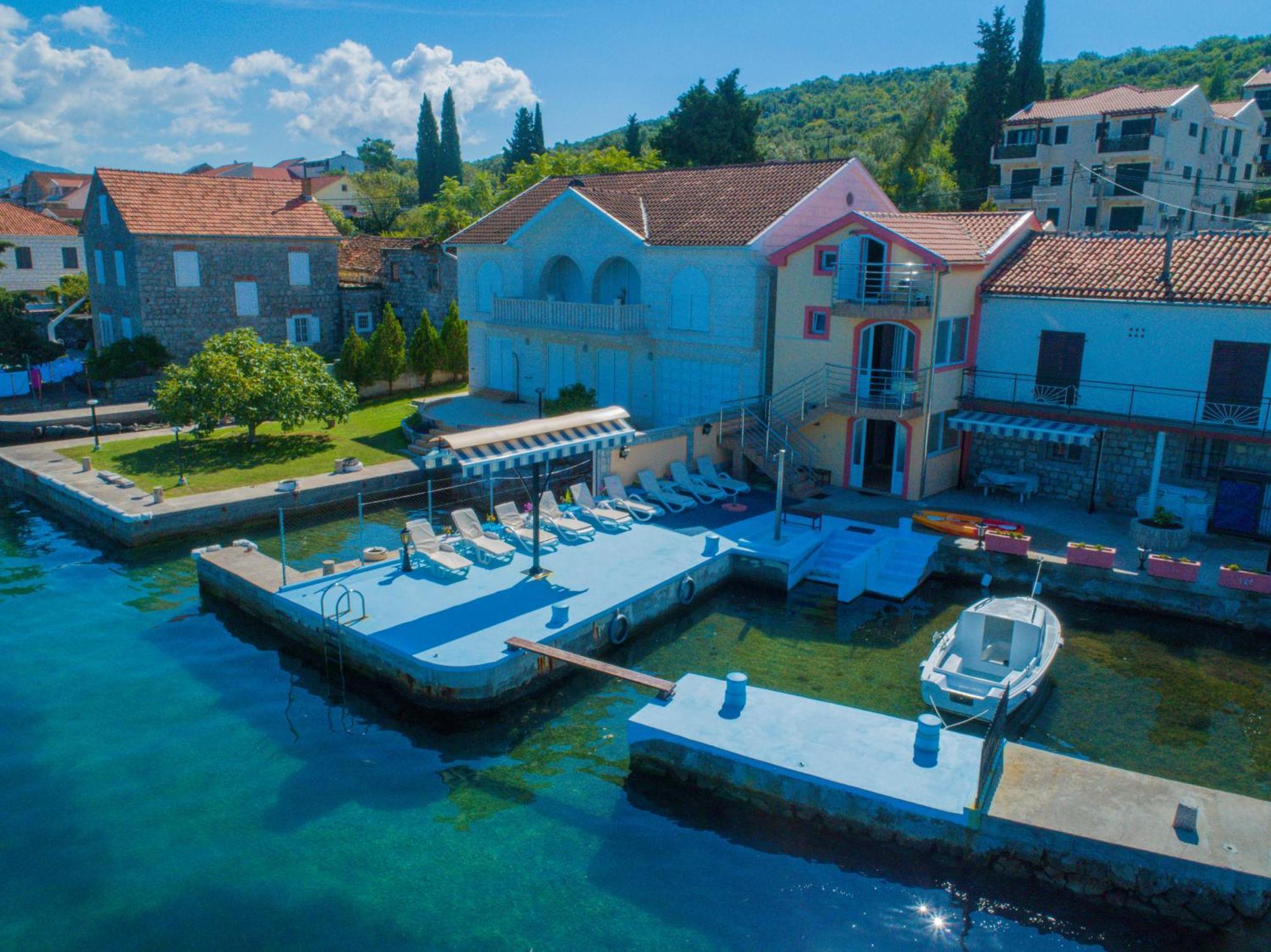 Porto Del Sole Apartments Tivat Exterior foto